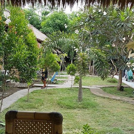 Baleku Homestay Trawangan Гили Траванган Экстерьер фото