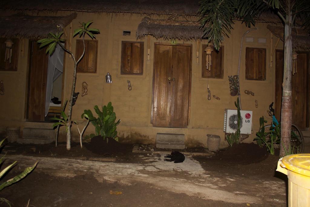 Baleku Homestay Trawangan Гили Траванган Экстерьер фото