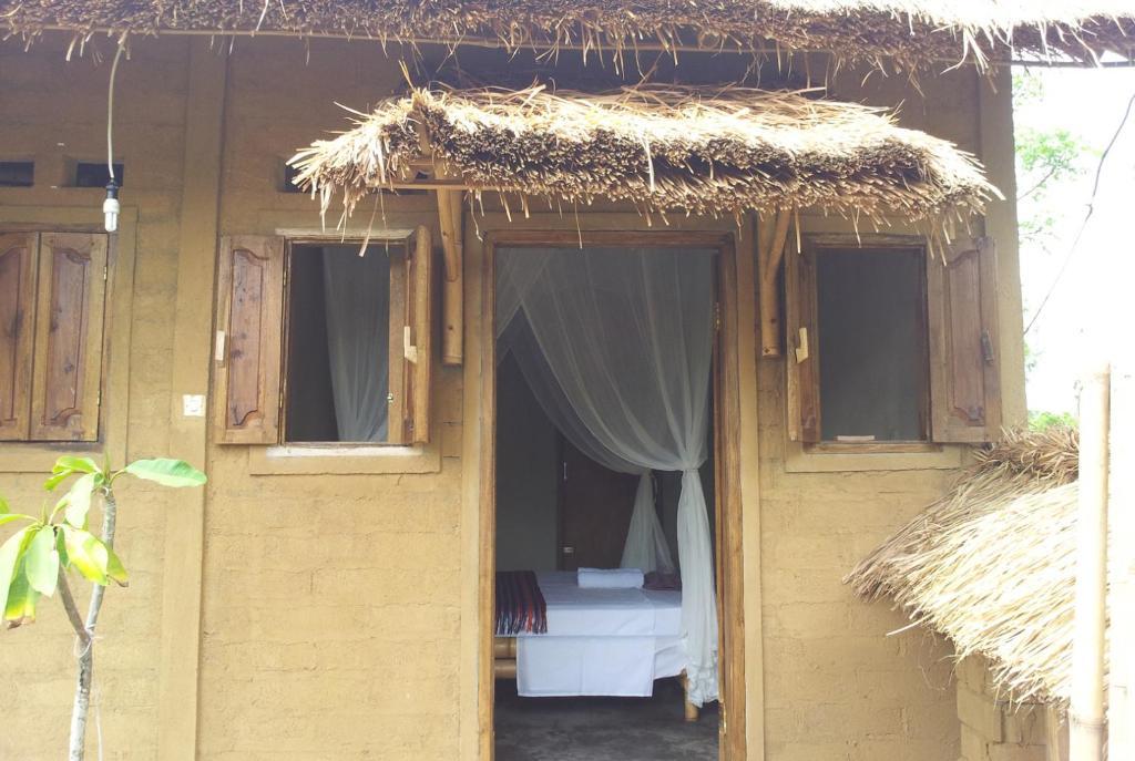 Baleku Homestay Trawangan Гили Траванган Номер фото